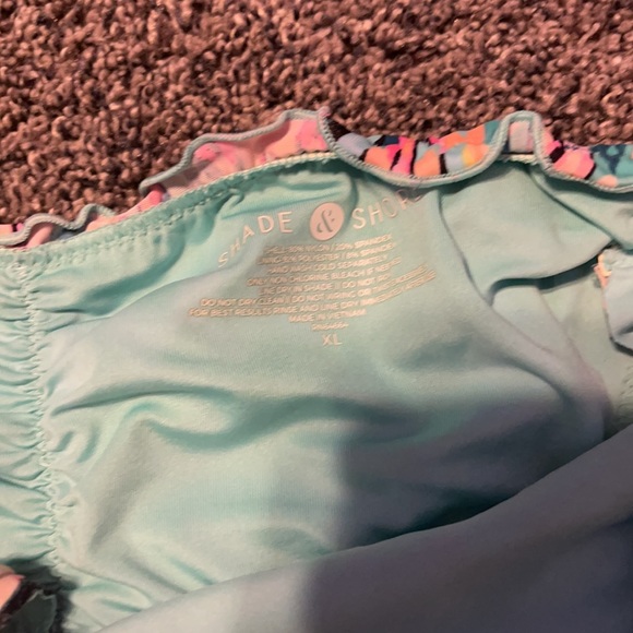 Bathing suit - Picture 5 of 5